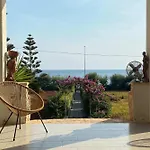 Elena - Seafront & Comfort By Salento Prime Prázdninový dům
